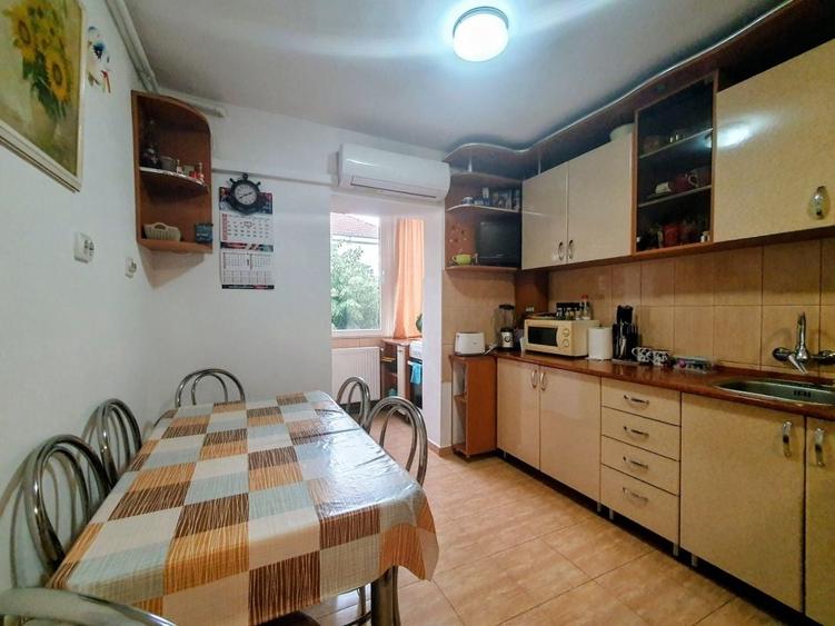 Apartament cu 3 camere in zona Alfa- Arad - 6