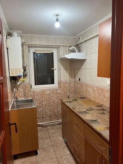 Apartament cu 3 camere în Tudor Vladimirescu