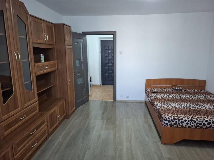 Garsonieră semidecomandată în Popoveni