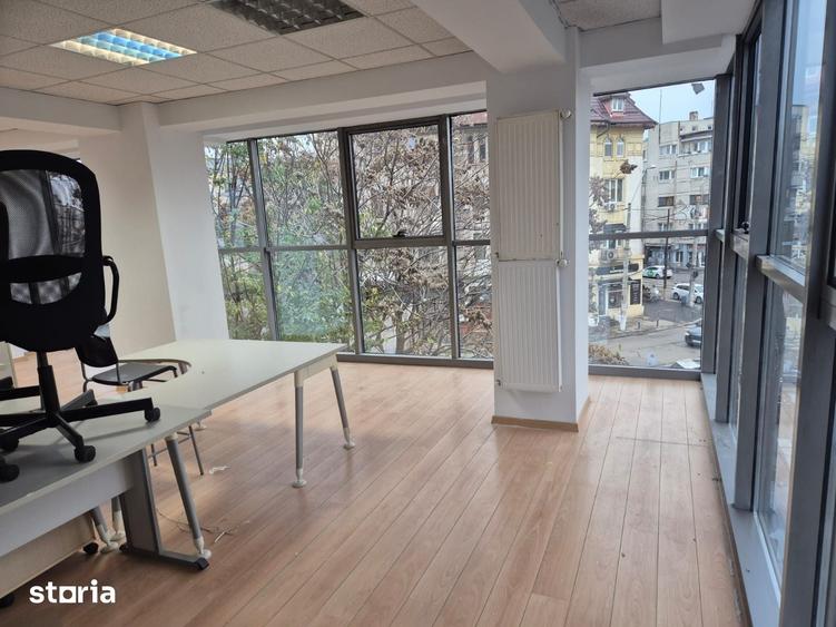 Spațiu comercial, de 680 mp, în Moșilor