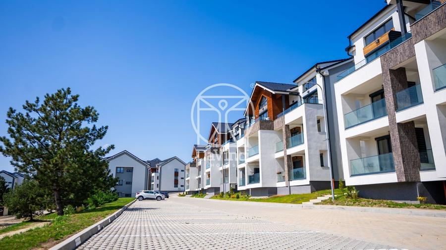 Apartament cu 3 camere decomandat în Exterior Vest