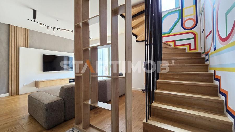 Apartament cu 3 camere decomandat, mobilat în Ultracentral