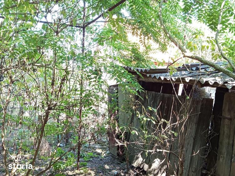 Casă cu 5 camere cu Teren 1439 Mp în Berliște