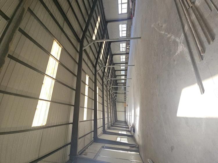 Spațiu comercial, de 4,000 mp, în Central