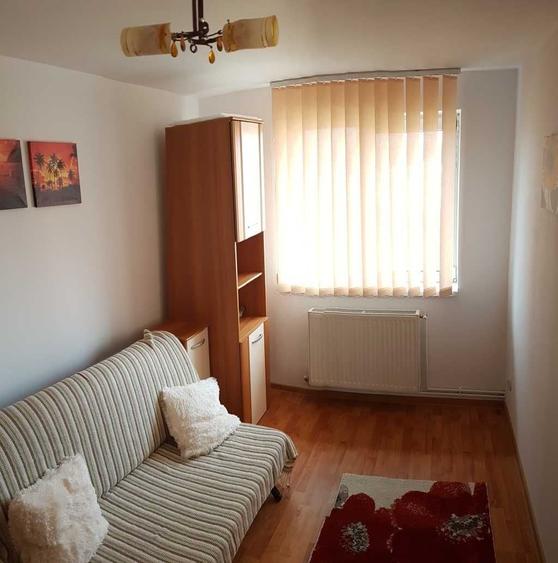 Apartament cu 2 camere semidecomandat în Cedonia