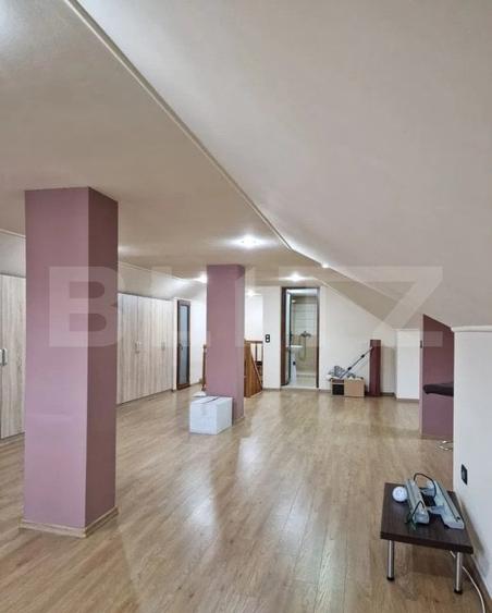 Casă individuală cu 11 camere cu Teren 906 Mp în Brașovul Vechi