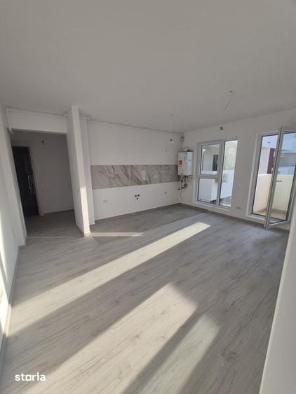 Apartament cu 2 camere semidecomandat în Berceni