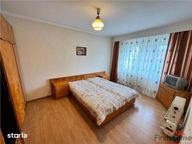 Apartament cu 3 camere decomandat, mobilat în Brăilei