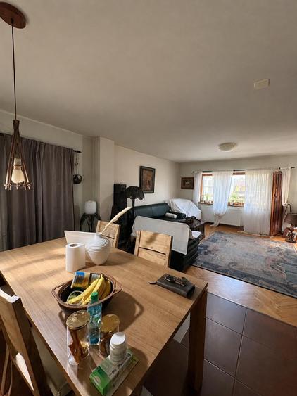 Apartament cu 3 camere decomandat, mobilat în Girocului