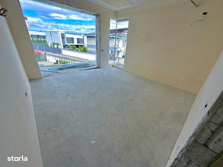 Casă cu 4 camere în Splaiul Unirii