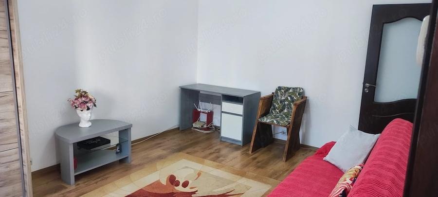 Apartament cu 2 camere decomandat în Nicolina