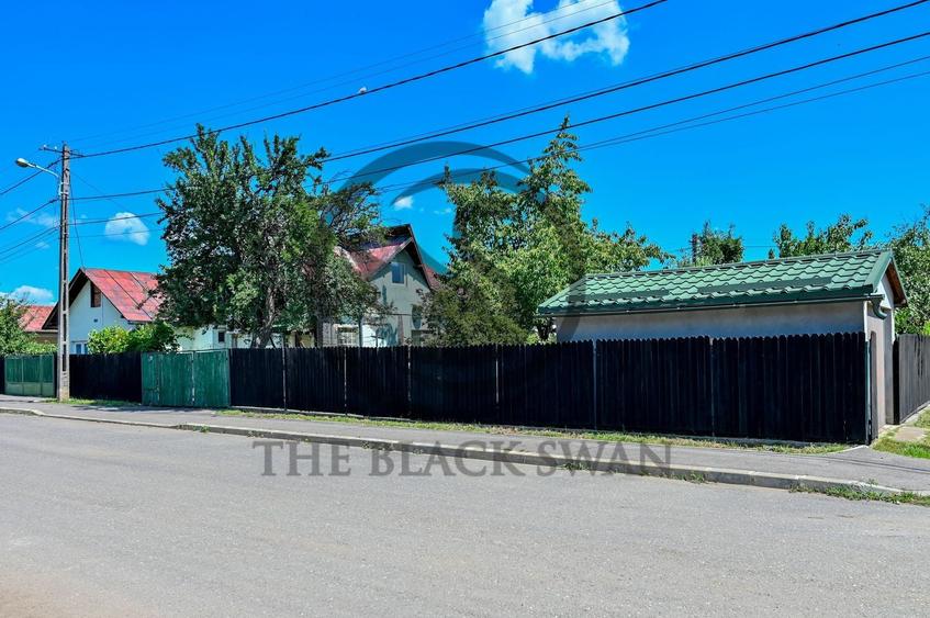 Casă individuală cu 7 camere cu Canalizare în Vest