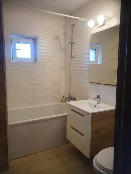 Apartament cu 2 camere decomandat în Teiul Doamnei
