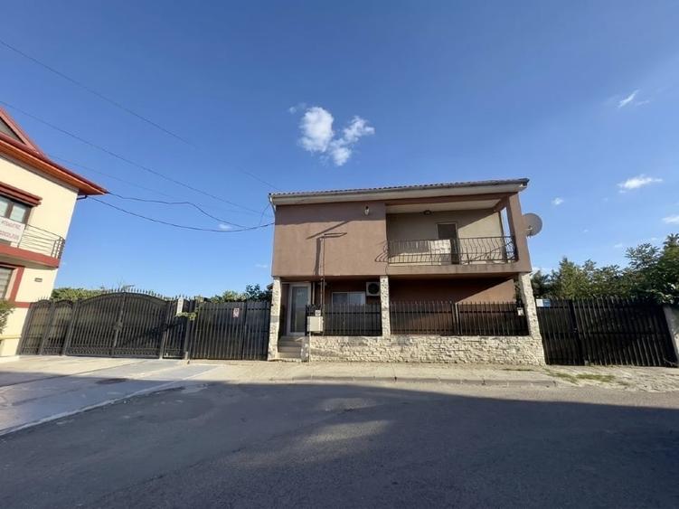 Duplex cu 4 camere cu Garaj în Vest