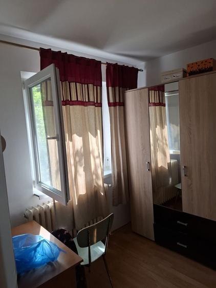 Inchiriez apartament 2 camere Iasi- de la 1 august-telefon: (0754) 789 867 -strada stejar - 4