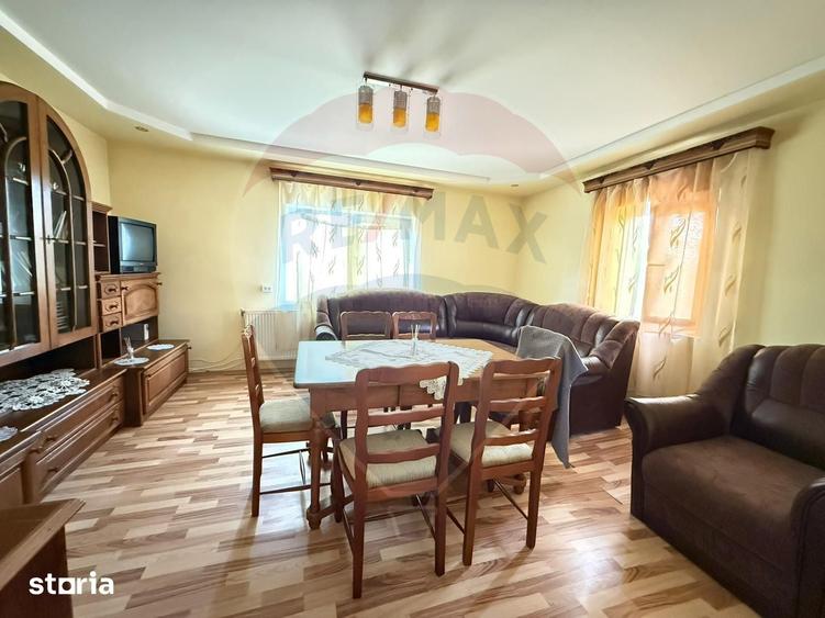 Casă cu 5 camere cu Teren 1056 Mp în Șaru Dornei