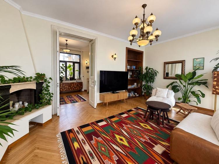 Apartament cu 3 camere decomandat, mobilat în Cișmigiu