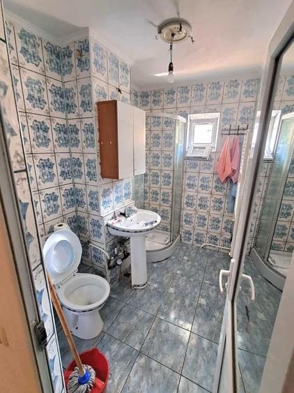Apartament cu 2 camere semidecomandat în Bârlad