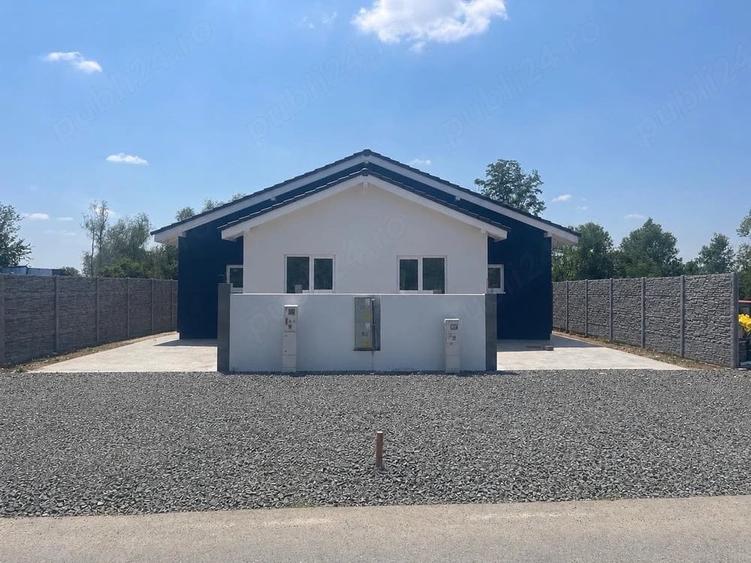 Casă cu Teren 415 Mp în Albina