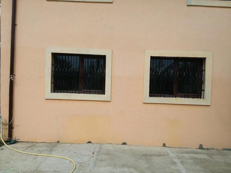 Casă cu 2 camere cu Teren 45000 Mp în Bărbătescu