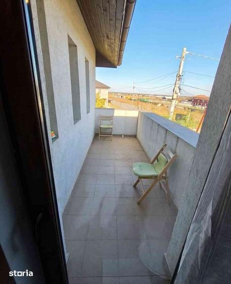 Casă cu 4 camere decomandat cu Teren 441 Mp în Săbăreni