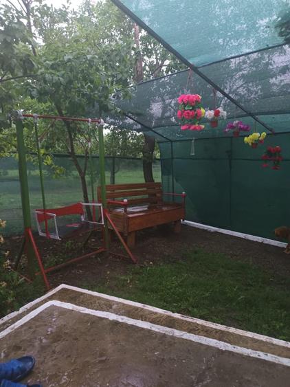 Casă cu 4 camere în Hoisești