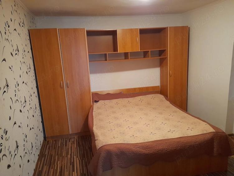 Casă cu Teren 2200 Mp în Războieni