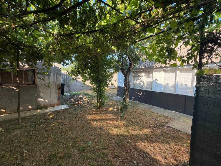 Casă cu 3 camere în Țuțora