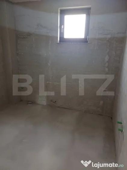 Casă cu 4 camere cu Teren 1000 Mp în Central