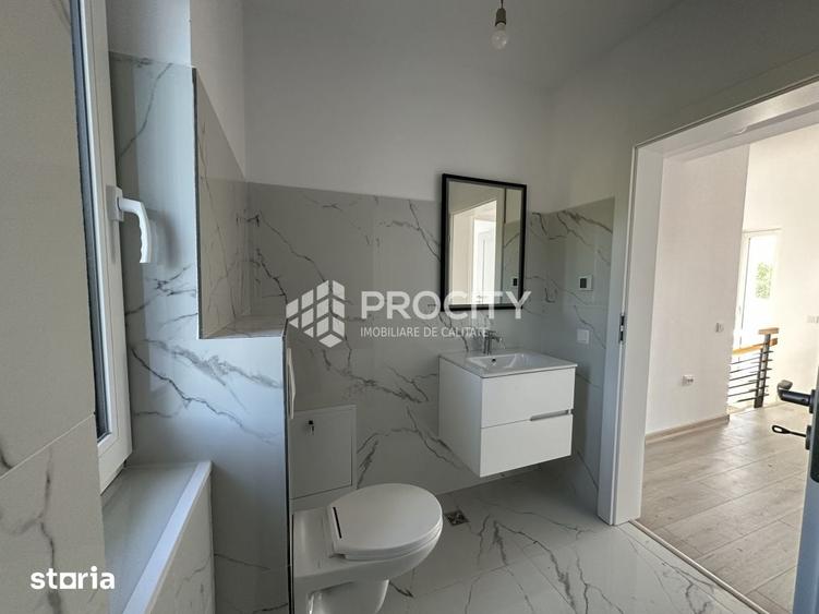 Casă cu 4 camere cu Teren 280 Mp în Bârnova