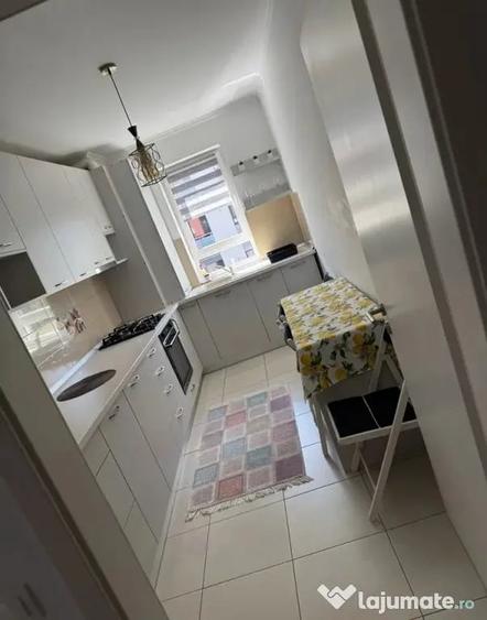 Apartament cu 2 camere decomandat în Avantgarden