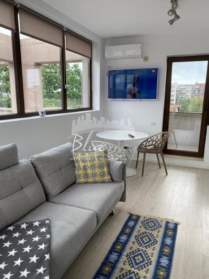 Apartament cu 2 camere decomandat, mobilat în Tomis Plus