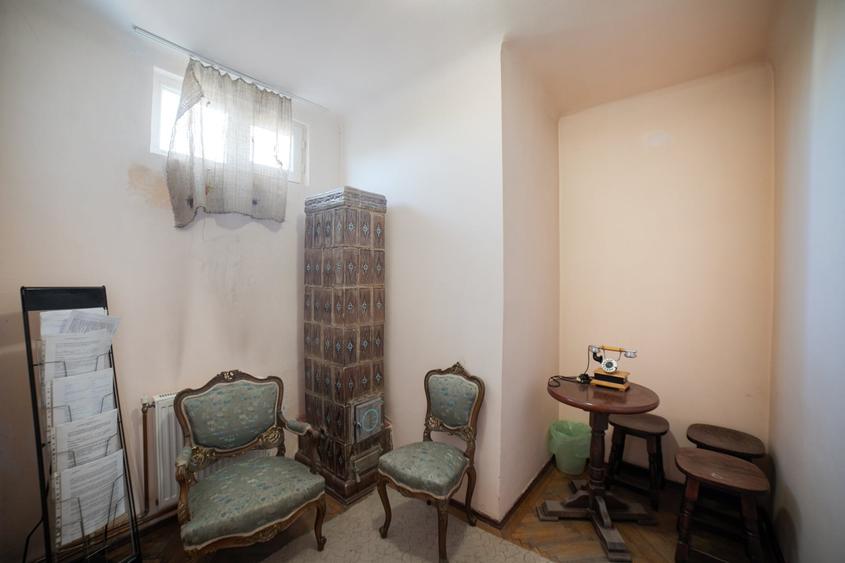 Apartament cu 2 camere semidecomandat în P-ța Unirii