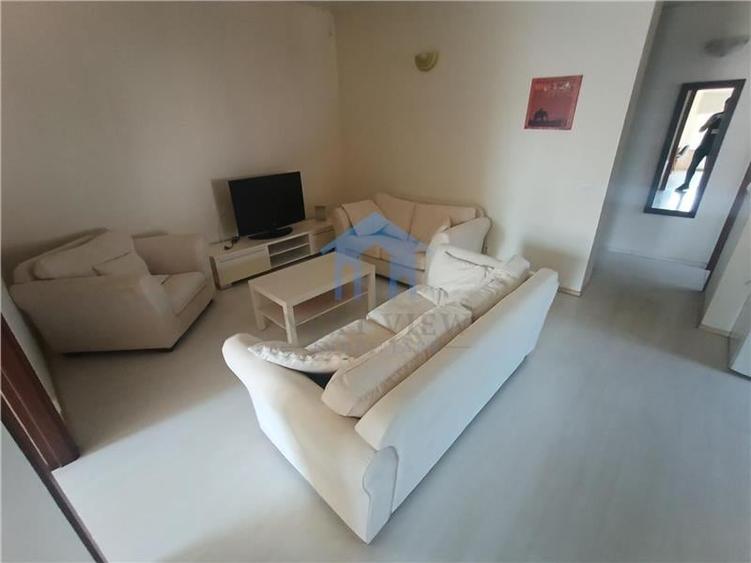 Apartament cu 3 camere decomandat în Zorilor