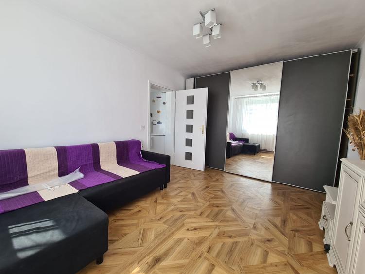 Apartament cu 3 camere semidecomandat, mobilat în Grigorescu
