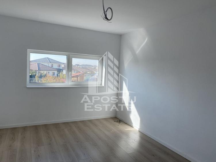 Duplex cu 4 camere cu Canalizare în Moșnița Veche