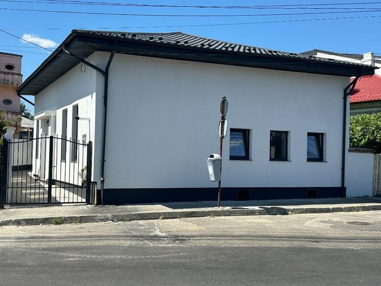 Spațiu comercial, de 110 mp, în Central