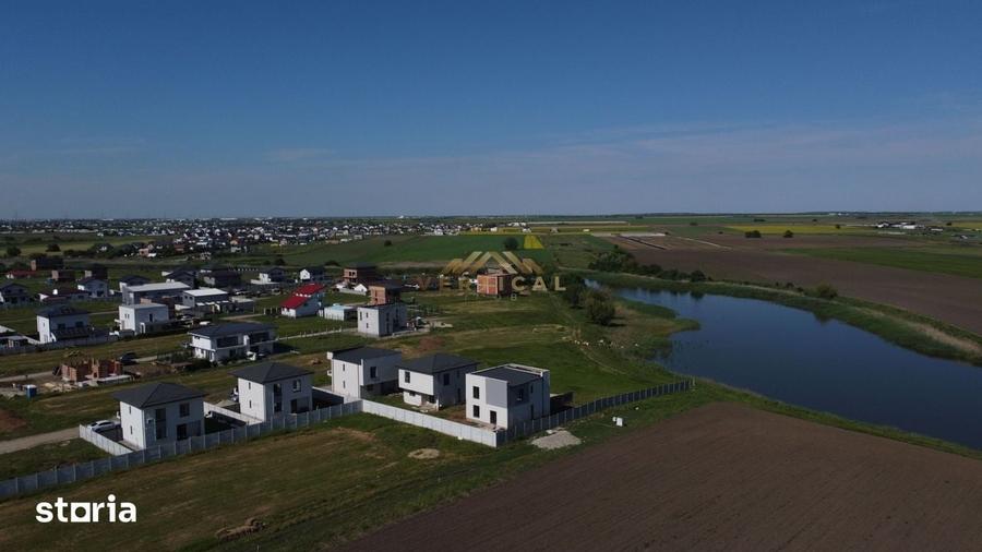 Teren de 450 mp, în Vidra