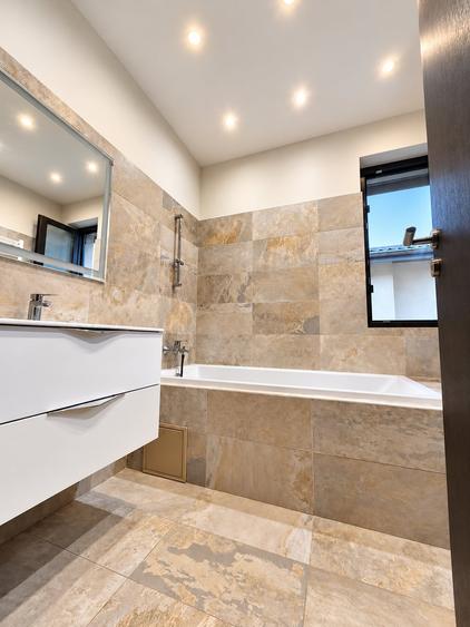 Duplex cu 4 camere cu Canalizare în Prelungirea Ghencea