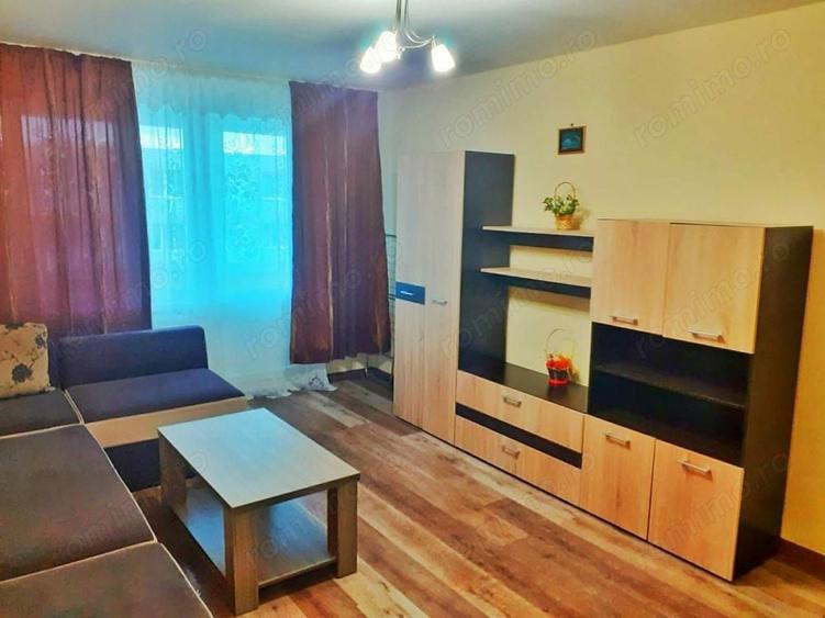 Apartament cu 2 camere semidecomandat în Cetății