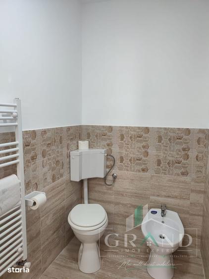 Spațiu comercial, de 90 mp, în Central