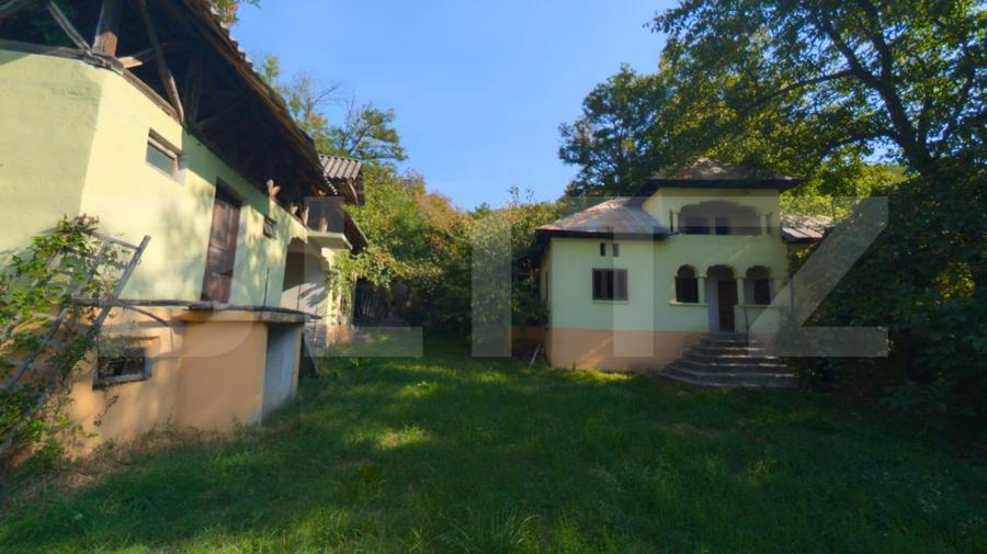 Casă individuală cu 4 camere cu Garaj în Exterior Nord