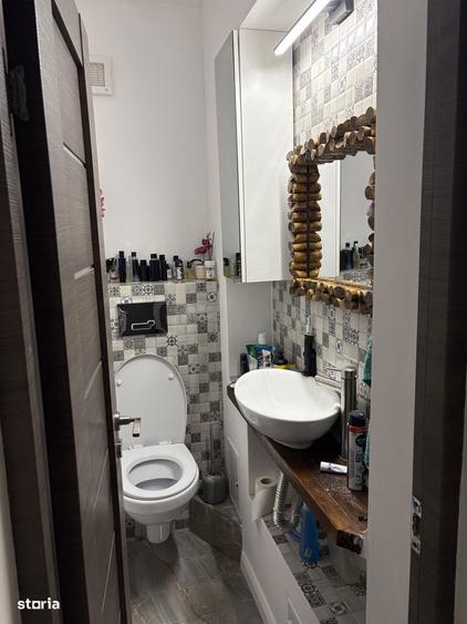 Apartament cu 4 camere semidecomandat în Drumul Taberei