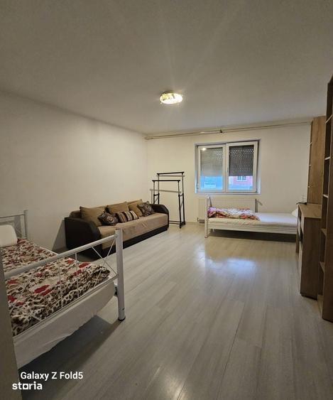 Casă cu 3 camere în Central