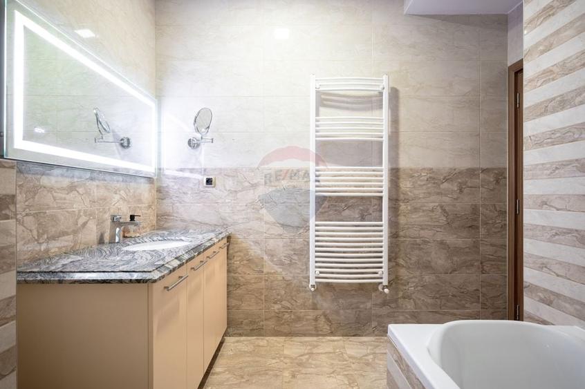 Apartament cu 3 camere decomandat, mobilat în Tractorul