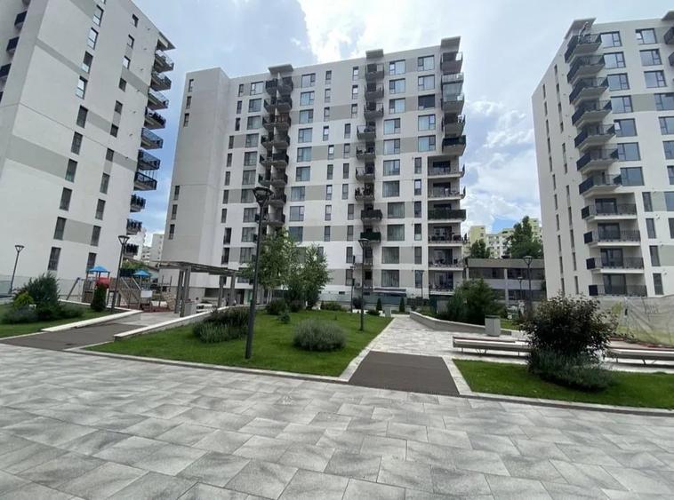 Apartament cu 2 camere semidecomandat în Costin Georgian