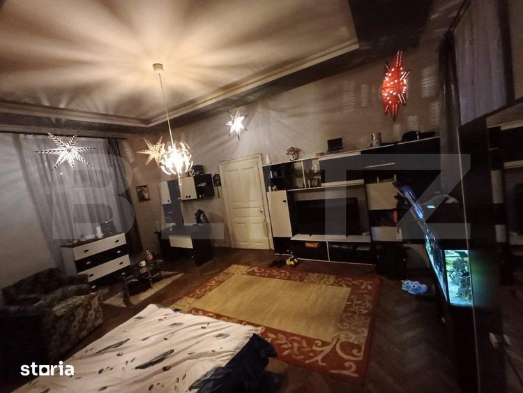 Casă cu 6 camere cu Teren 600 Mp în Central