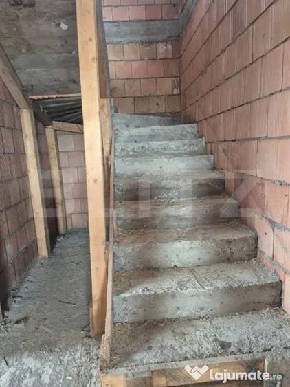 Vila noua de vanzare la intrare in Corunca - 10