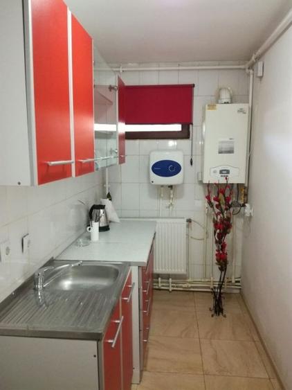 Garsonieră decomandată, mobilată în Sat Vacanță