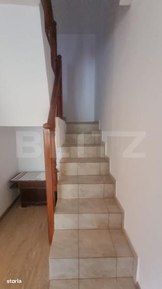 Casă cu 4 camere în Belciug